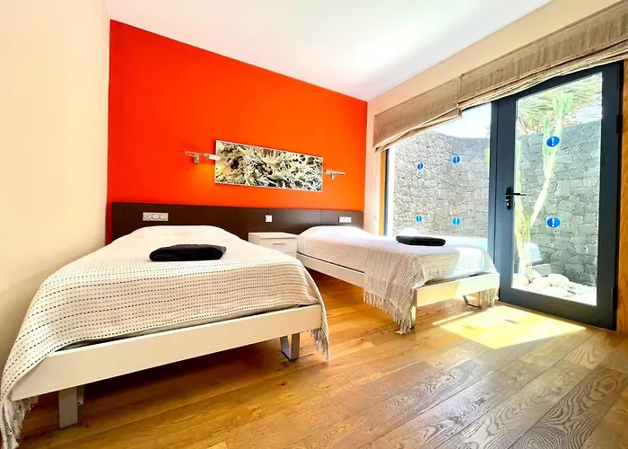 Mamma Mia Sleeps 6 With Pool Villa *