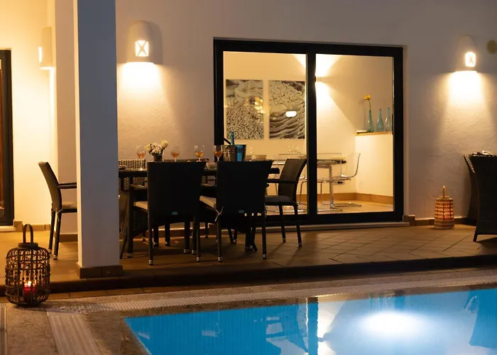 Villa Mamma Mia Sleeps 6 With Pool Playa Blanca (Lanzarote)