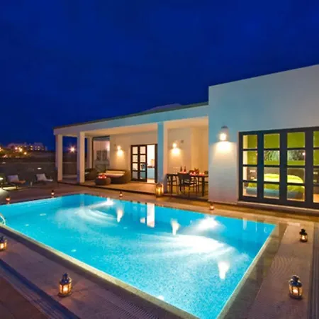 Mamma Mia Sleeps 6 With Pool * Playa Blanca