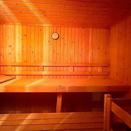 Mamma Mia Sleeps 6 With Pool