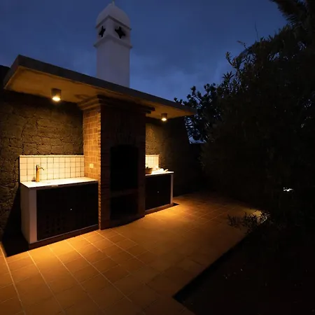 וילה Mamma Mia Sleeps 6 With Pool