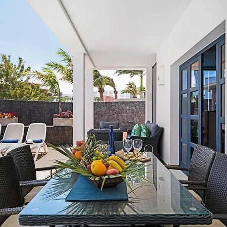 Willa Mamma Mia Sleeps 6 With Pool *