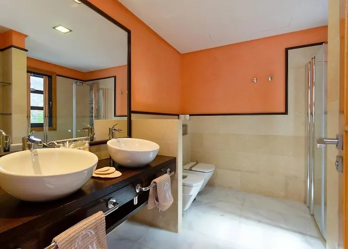 Villa Mamma Mia Sleeps 6 With Pool