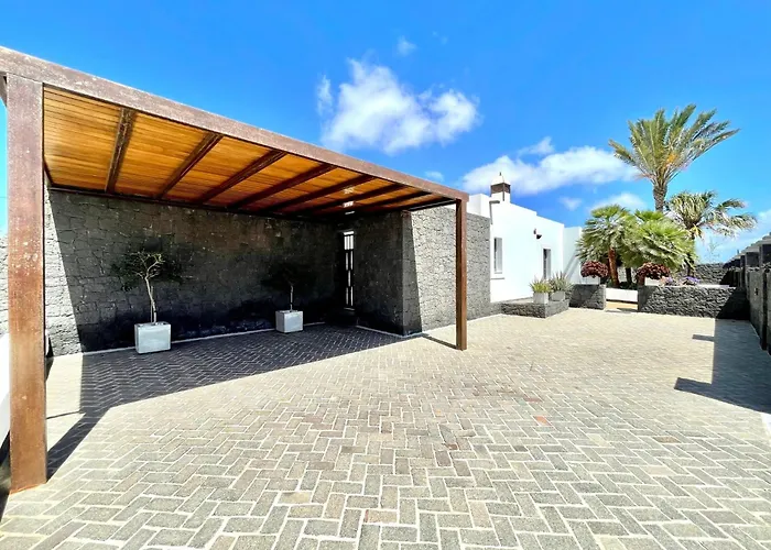 Villa Mamma Mia Sleeps 6 With Pool *