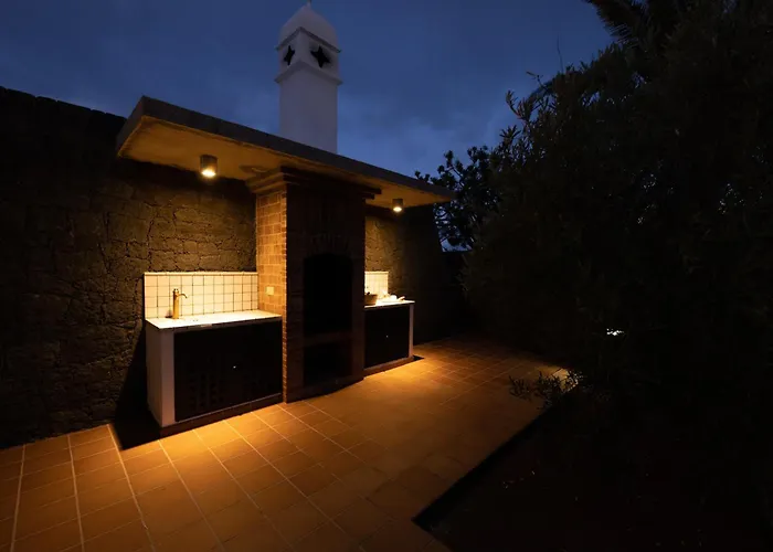 Villa Mamma Mia Sleeps 6 With Pool